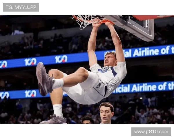 2015年NBA雷霆与步行者激战回顾：一场精彩绝伦的篮球对决与精彩瞬间